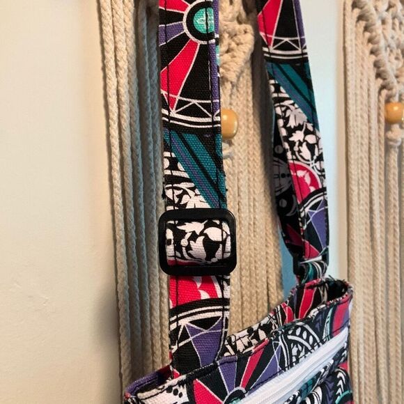 KAVU Keeper Crossbody Bag Spring Hodgepoge Adventure Hiking Satchel Purse - Picture 3 of 10